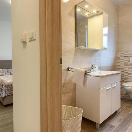 Luxury Mar With Pool 200m From The And Restaurants * Banjole