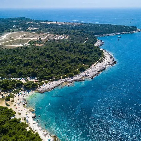 Luxury Mar With Pool 200m From The And Restaurants *