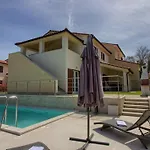 Villa Luxury Mar With Pool 200m From The And Restaurants