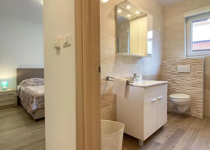 Luxury Mar With Pool 200m From The And Restaurants * Banjole