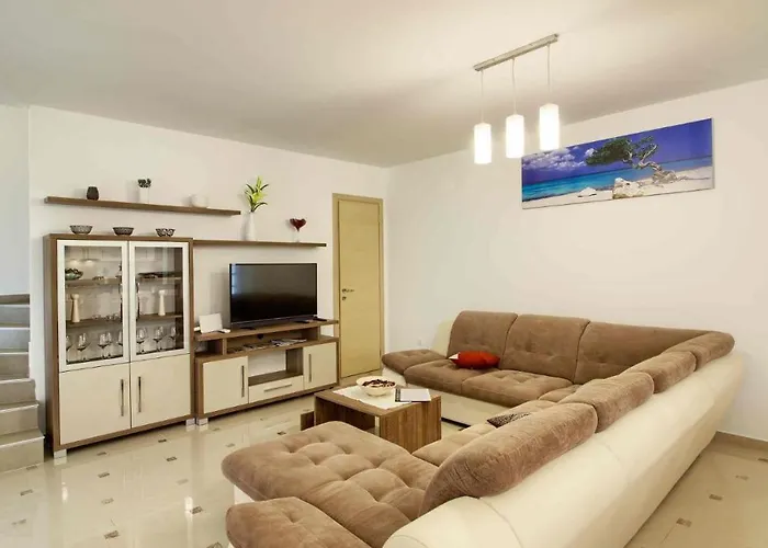 Villa Luxury Mar With Pool 200m From The And Restaurants *